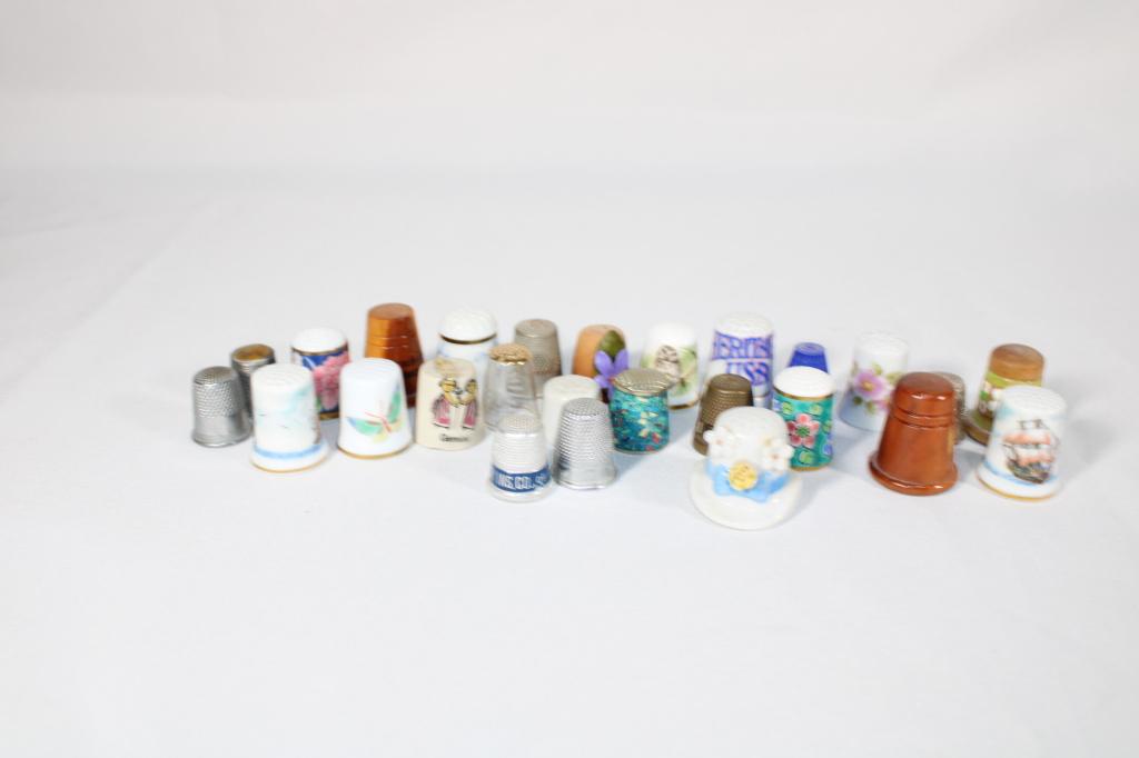Lot of 25 Thimbles - Advertising, Souvenir etc.: good overall condition as pictured