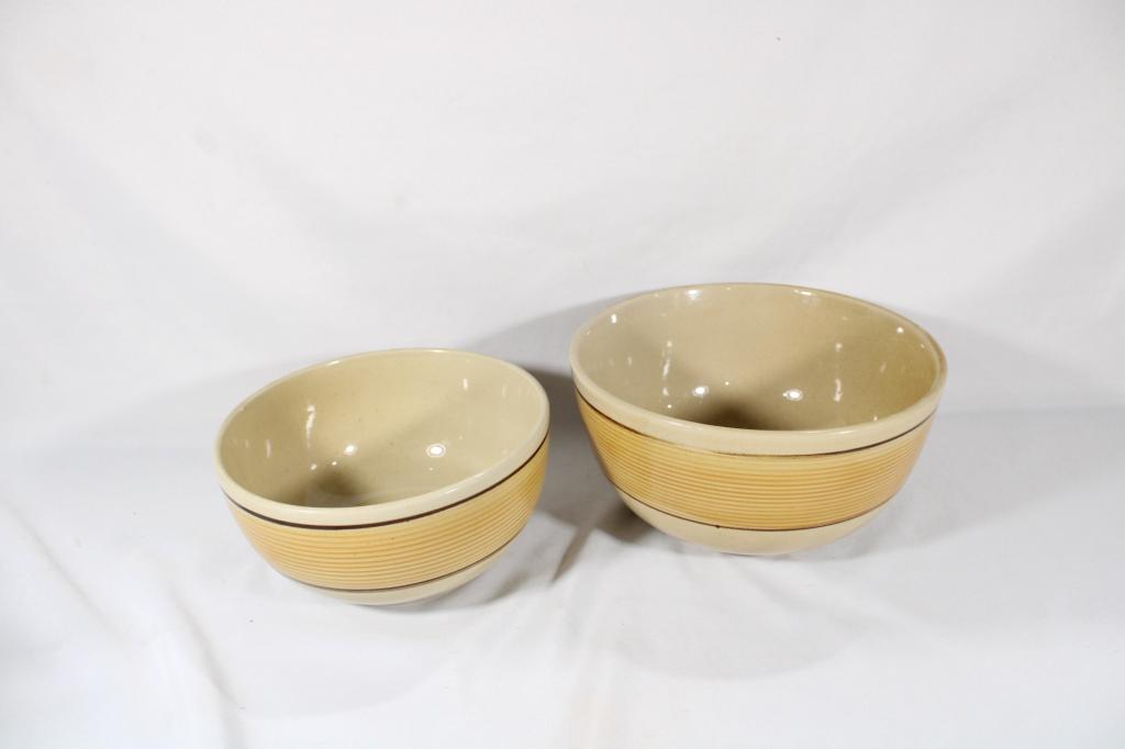 Pair of Gibson Mixing Bowls: Larger bowl measures about 9.75" and the smaller is about 8.25" . Good overall as pictured.