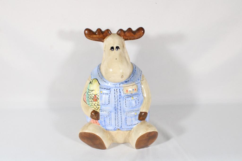 Ceramic Moose Fisherman Cookie Jar (1 of 7)