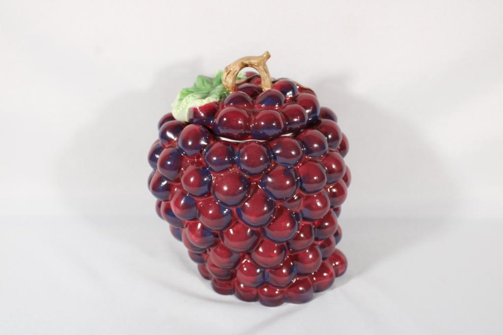 Ceramic Purple Grape Bunch Cookie Jar: Overall good as pictured. Measures about 9" tall.