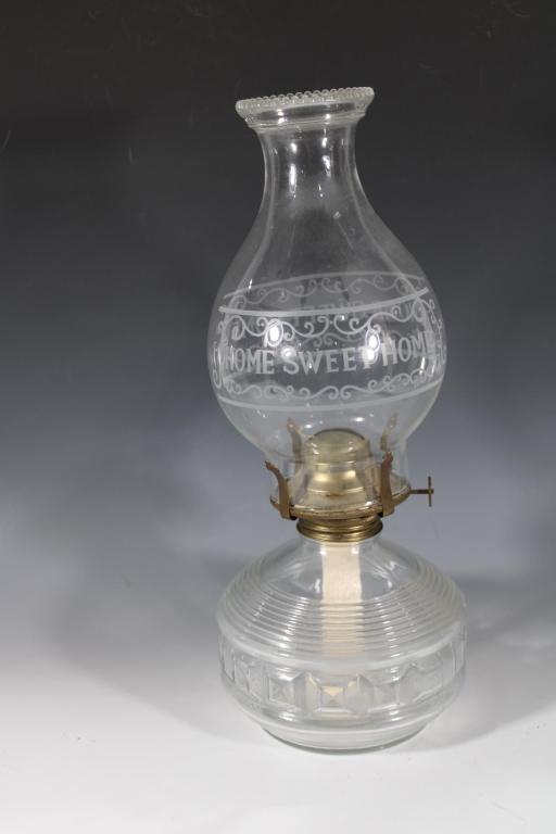 Home Sweet Home Glass Oil Lamp: good overall as pictured