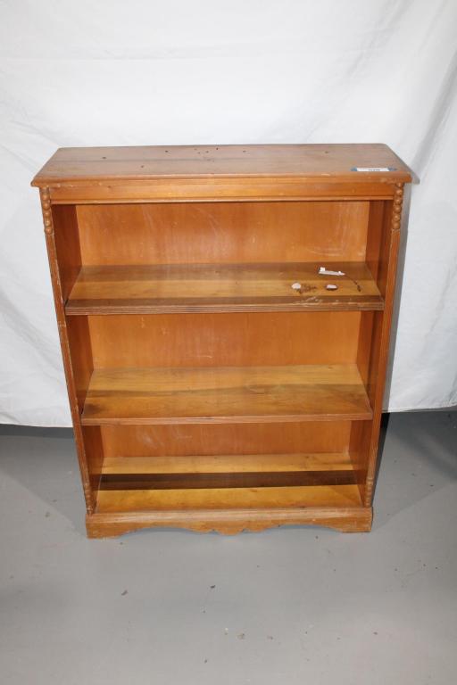 Vintage 3 Shelf Maple Bookcase (1 of 2)