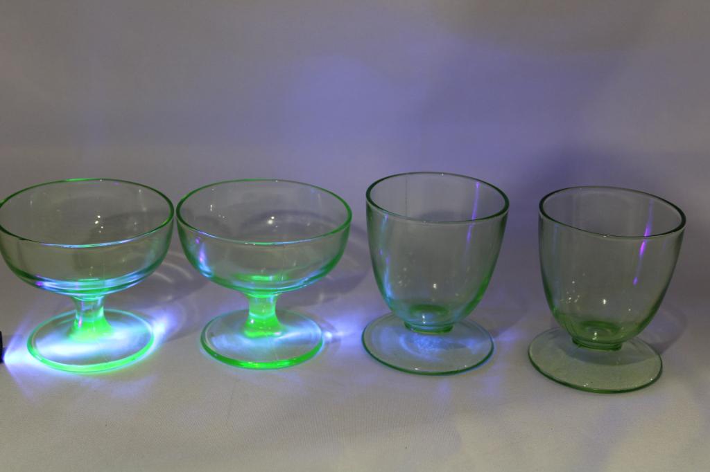 Lot of 4 Uranium Glass Dessert Cups (1 of 3)