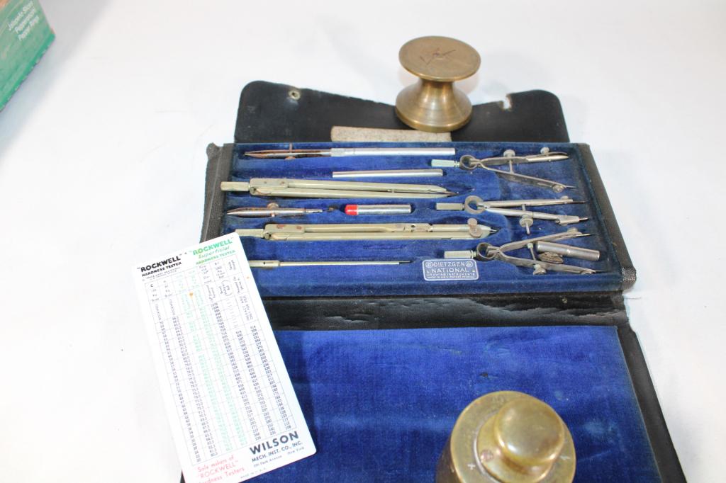 Vintage Drafting Set in Case (1 of 2)