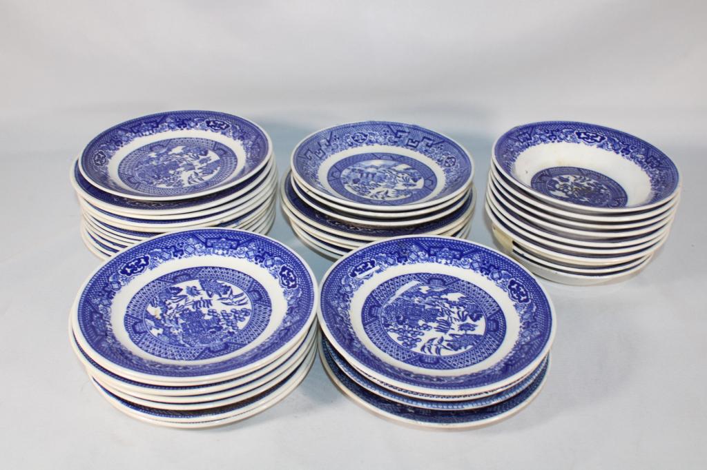 Lot of Blue Willow - Willow Ware Royal China: Good overall as pictured.