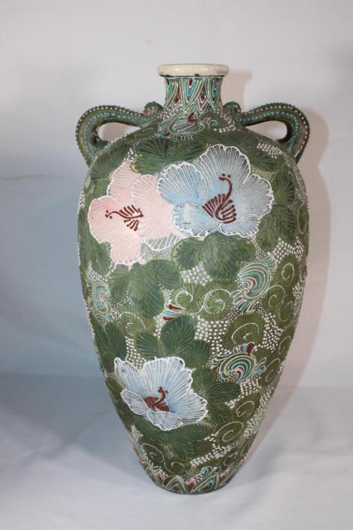 Antique Japanese Kutani Hand Painted Vase: measures about 17 inches tall; good overall condition