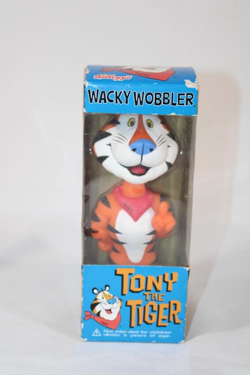 Tony the Tiger Funko Wacky Wobbler NIB: good overall as pictured