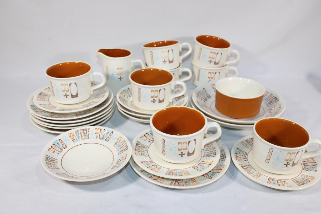 Lot Taylor Smith Moderne Cathay Pattern Dishes (1 of 7)