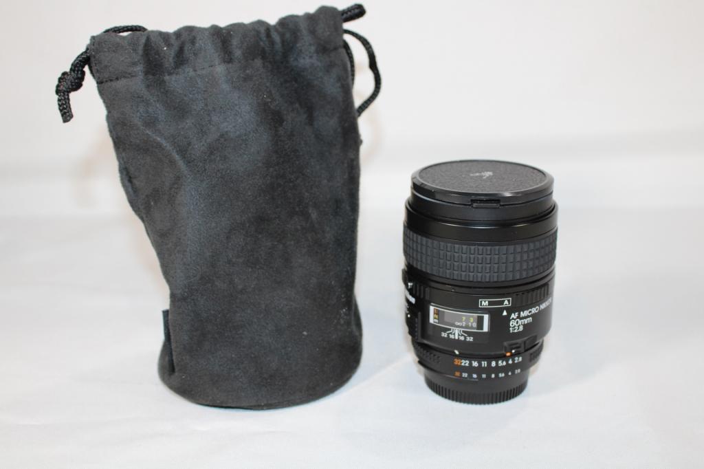 Nikon AF Micro Nikkor 60 mm Camera Lens (1 of 4)