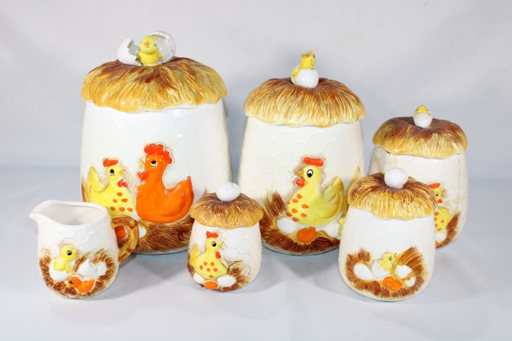 1976 Sears & Roebuck Hatching Chick Canister Set (1 of 5)