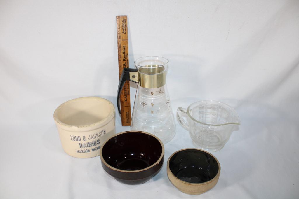 Lot of Vintage Kitchen - Mixing Bowls, Crock etc: good overall as pictured