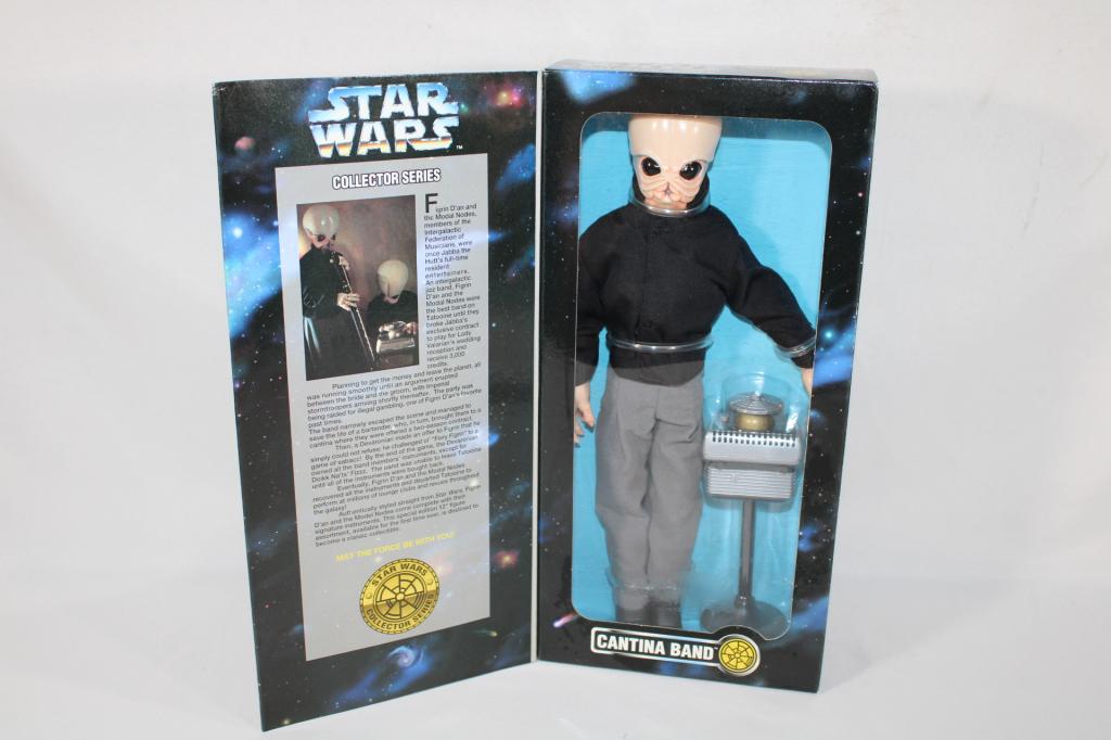 Star Wars Collectors Cantina Band Figurine NIB: good overall as pictured