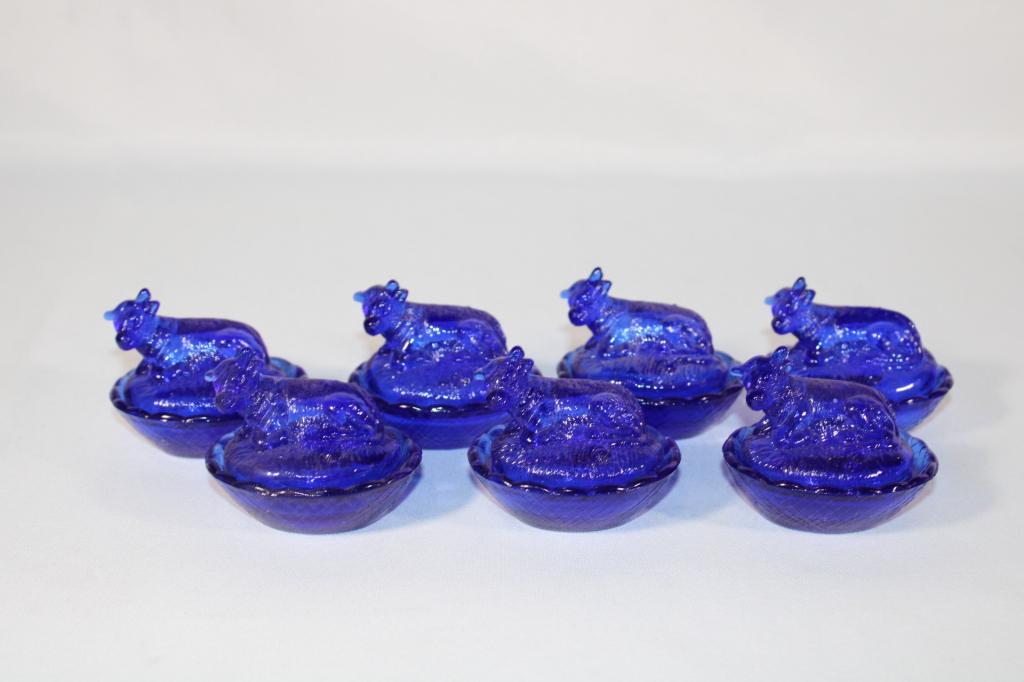 Lot of 7 Cobalt Blue Cows on Nests - Mini: good overall as pictured