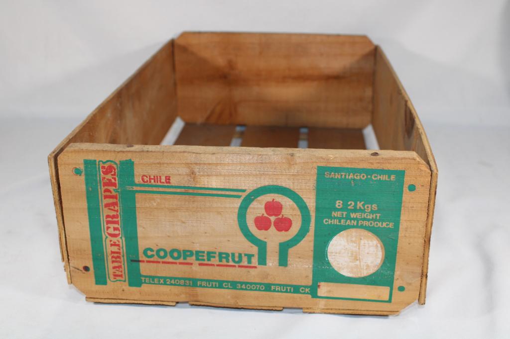Coopefrut Wood Crate from Chile: Good overall as pictured.