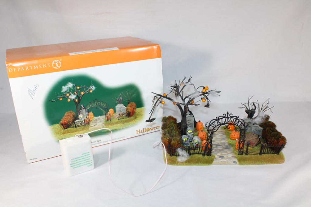 Department 56 - Halloween - Haunted Front Yard (1 of 5)