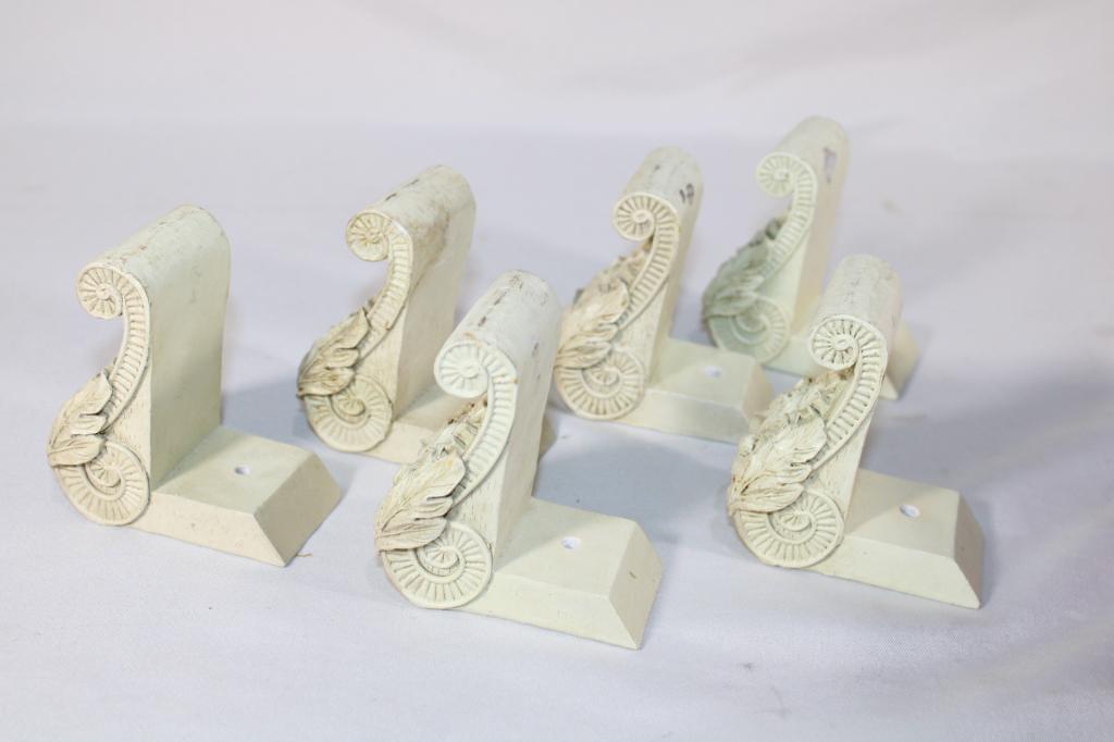 Lot of Resin Corbals / Shelf Brackets: Good overall as pictured.