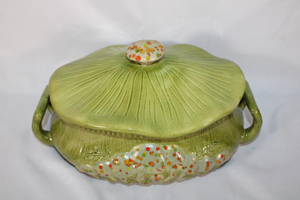 Vintage Mushroom Ceramic Casserole Dish w/ Lid (1 of 5)