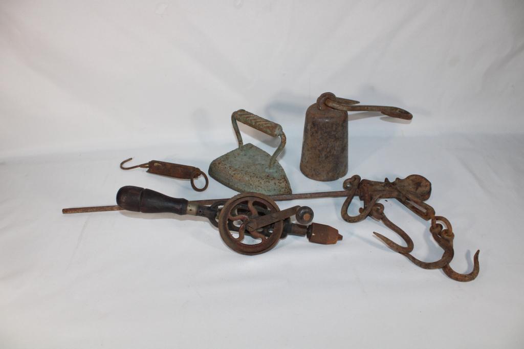 Lot of Antique Cast Iron & Metal Tools & More (1 of 6)