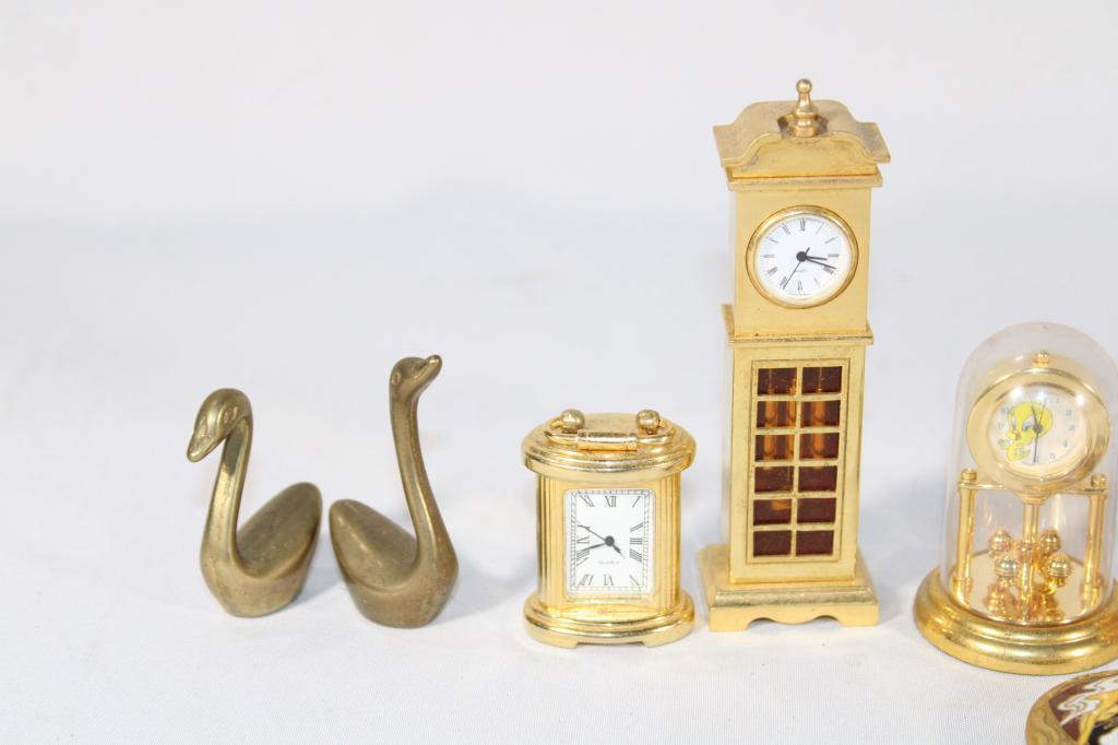 Lot of Brass Miniatures / Dollhouse Furniture (1 of 3)