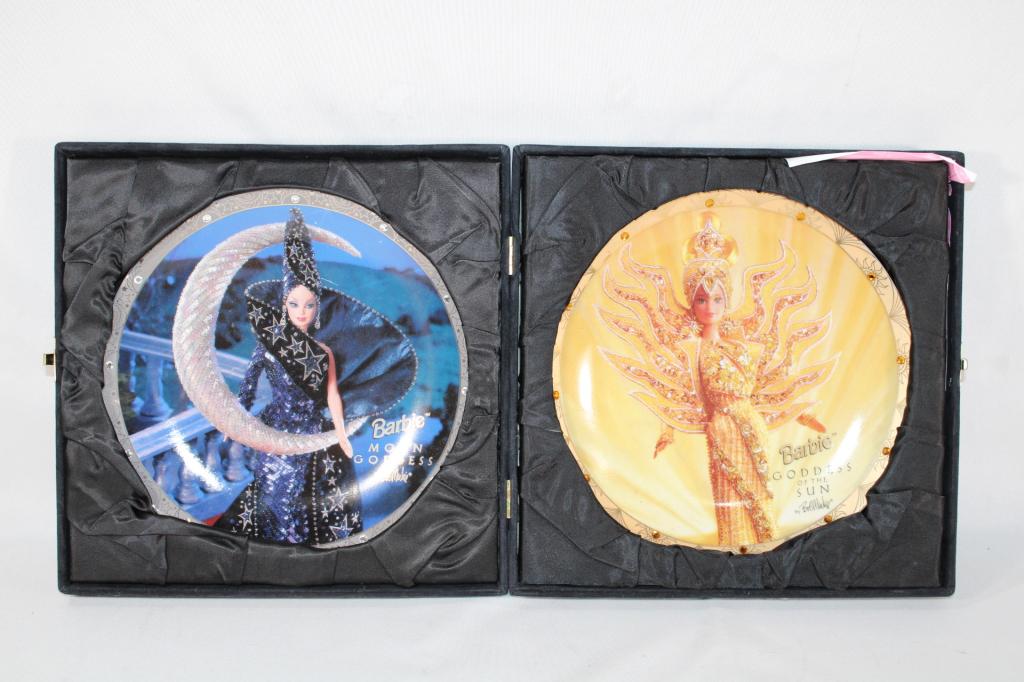 Enesco Barbie Collectible Plates in Display Box: Good overall as pictured.