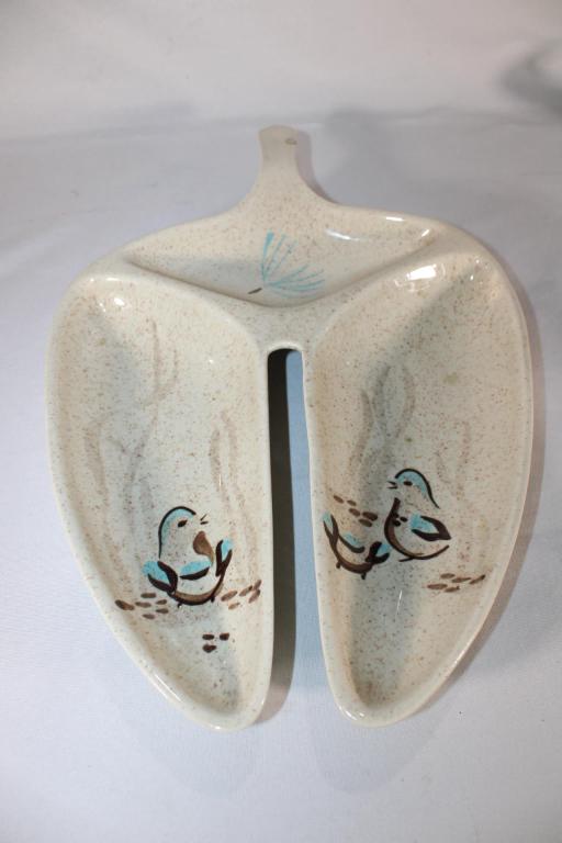 Red Wing Pottery Bob White Chicken Nut Dish (1 of 4)