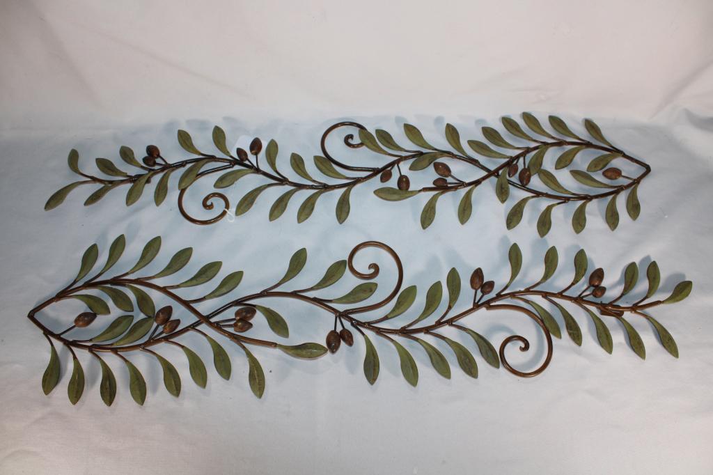 Pair of Oak Leaf and Acorn Wall Decor (1 of 1)