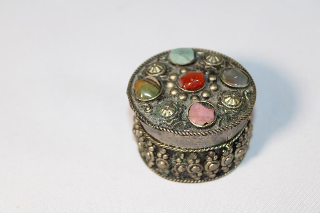 Vintage Silver Tone Ring / Trinket Box w/ Stones (1 of 4)