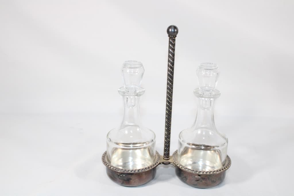 Glass Table Oil & Vinegar Cruet Set w/ Holder (1 of 3)