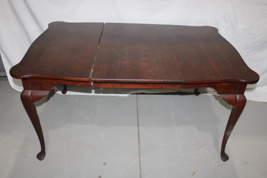 Queen Anne Mahogany Dining Table w/ Leaf (1 of 2)