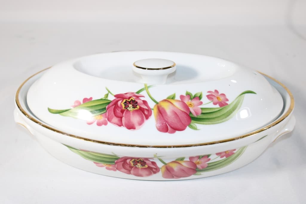 Royal Worcester Pershore Oven Bowl w/ Lid (1 of 3)