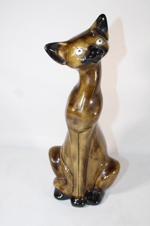 Vintage Ceramic Cat Figurine Signed RT (1 of 6)