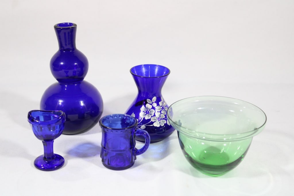 Misc. vintage glass-eye washing cup, vase, etc (1 of 2)