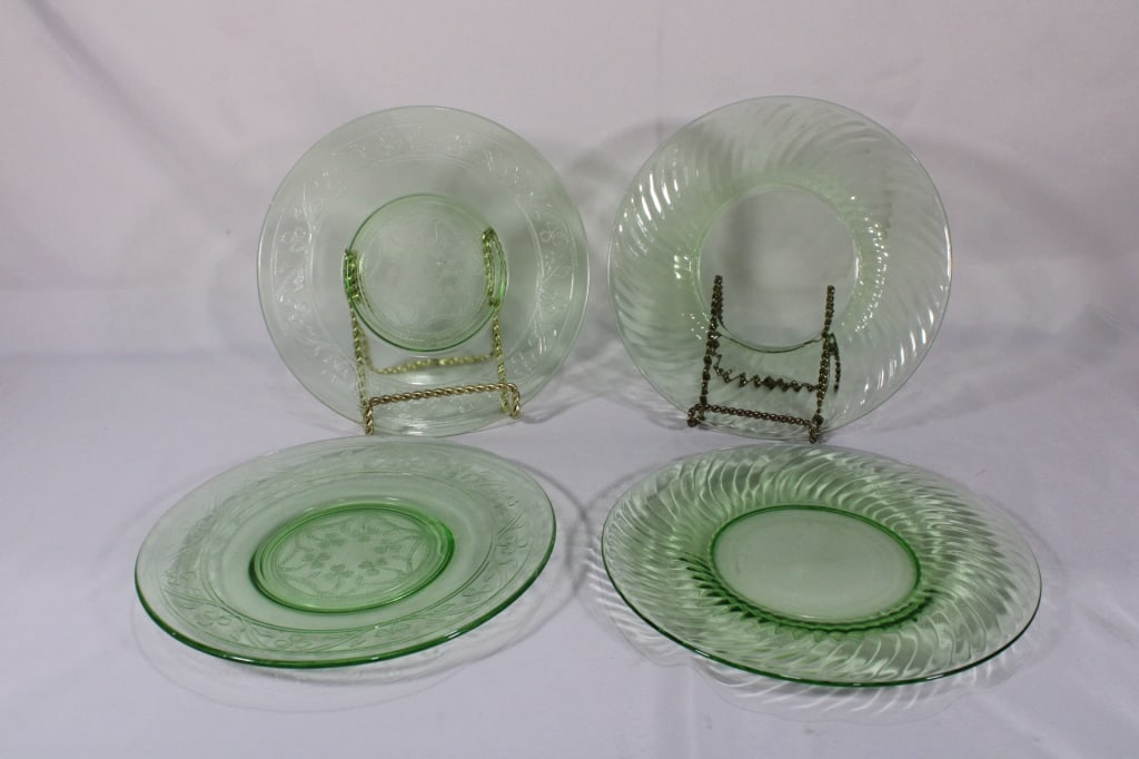 Pair Clover & Pair Swirl Vaseline Glass Plates (1 of 5)