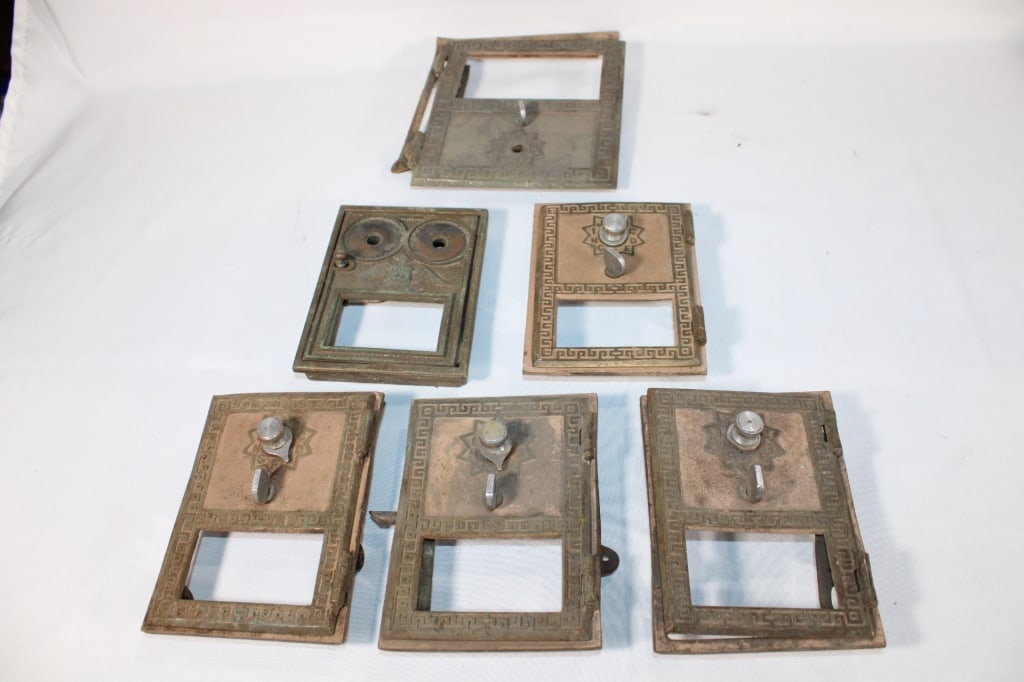Lot of 6 Vintage Metal Post Office Boxes Doors (1 of 3)