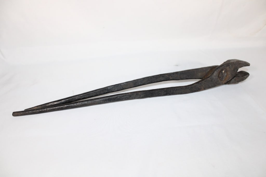 Large Black Cast Iron Blacksmith Tongs (1 of 3)