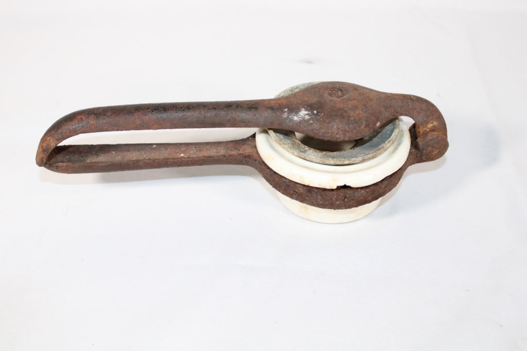 Vintage Hand Held Cast Iron Smelting Crucible (1 of 3)