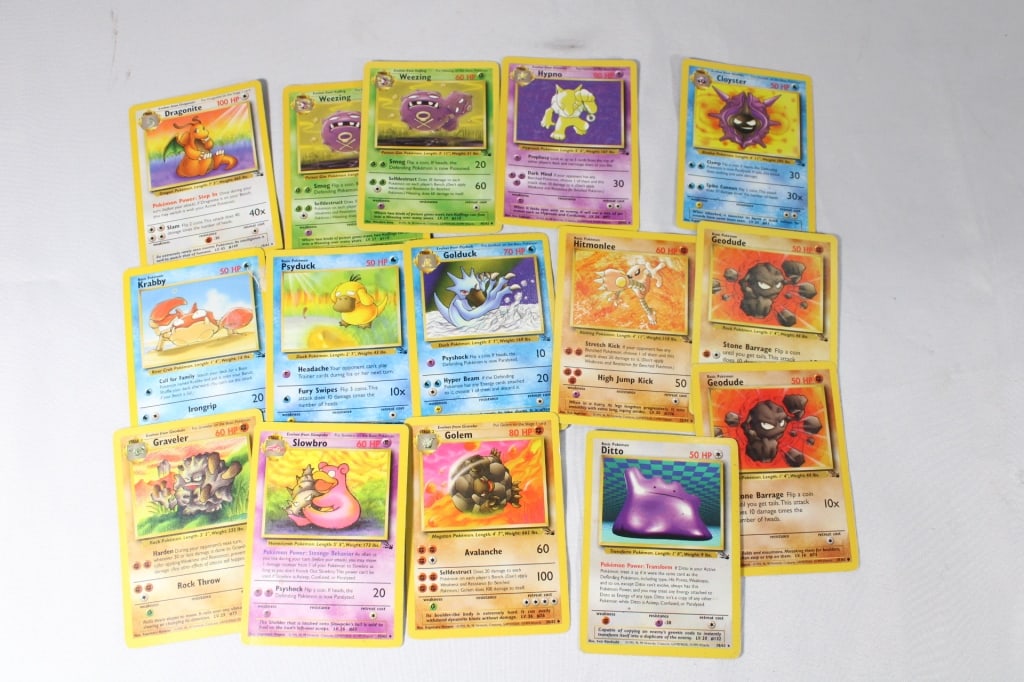 Lot of Vintage Pokemon Cards - Fossil: good overall as pictured