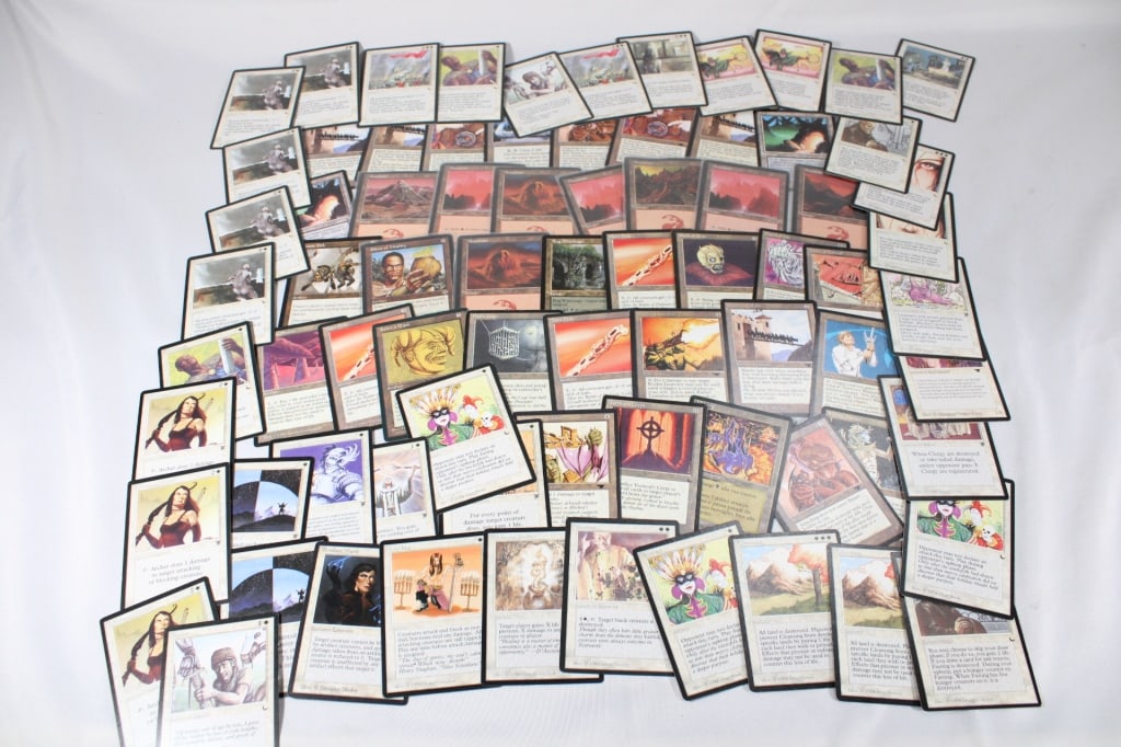 Lot of Magic the Gathering Trading Cards: good overall as pictured