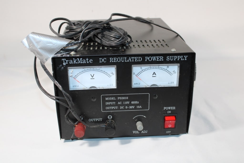 Trakmate Regulated power supply-PS3010 Slot Cars: good overall as pictured-TESTED