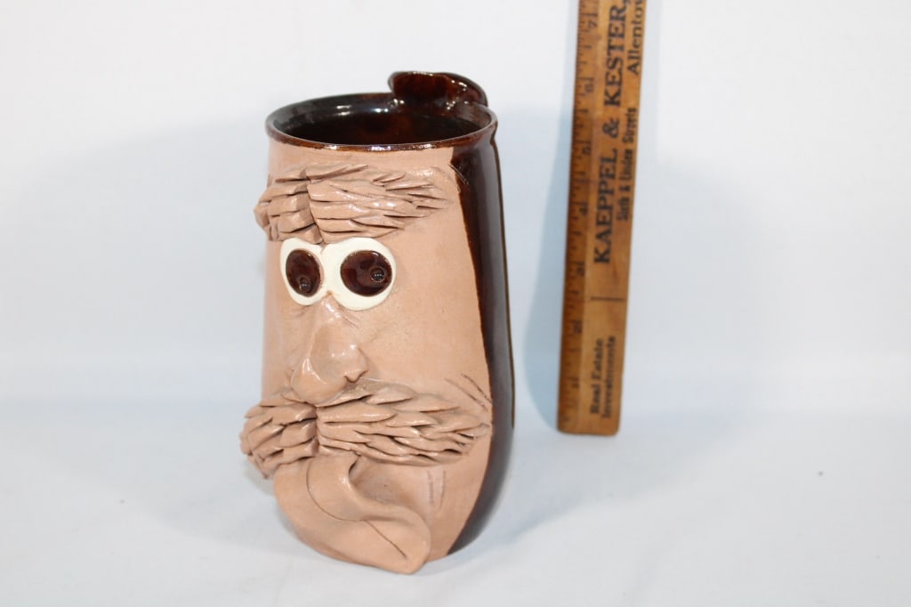Cardinale face mug 1988: Good overall as pictured