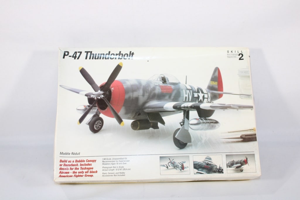 Testors P-47 Thunderbolt Model Airplane - New (1 of 2)