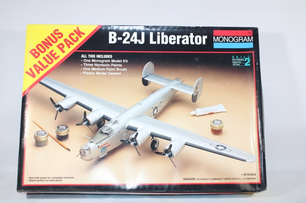 Monogram B-24J Liberator Modle Airplane - New (1 of 2)