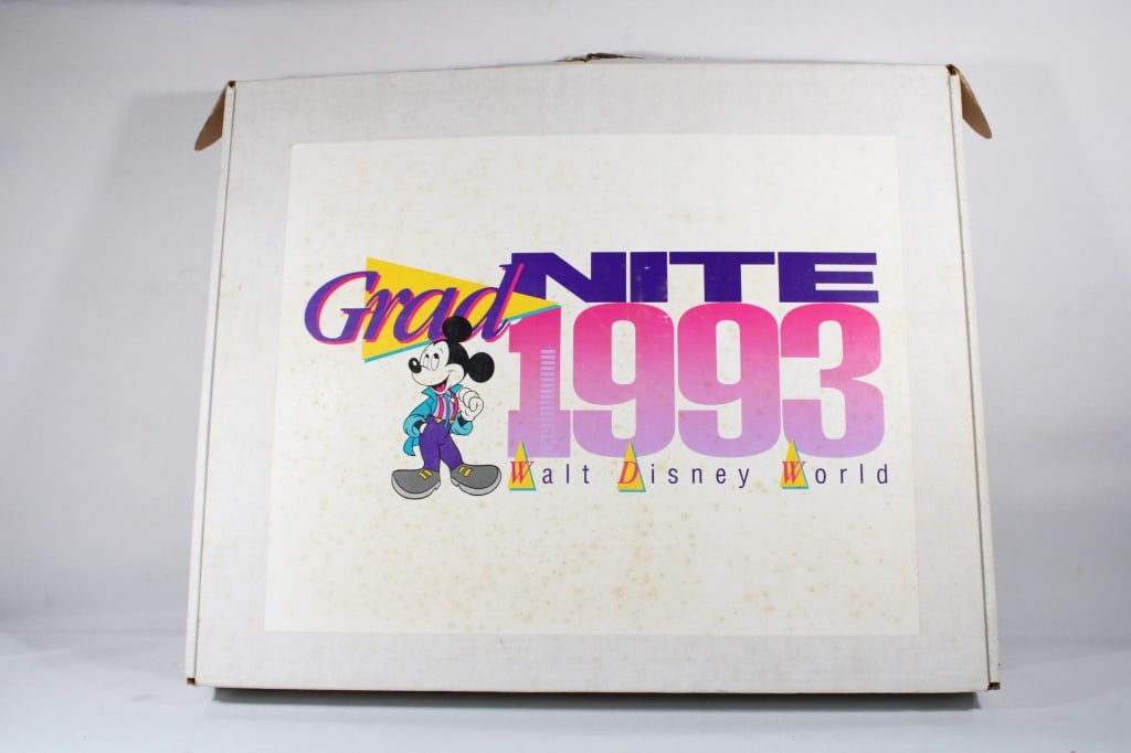 RARE 1993 Walt Disney World Grad Nite Kit (1 of 4)