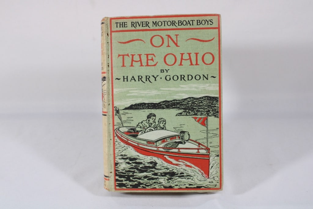 1st Edition-On the Ohio by Harry Gordon Vtg. Book: Good overall as pictured.