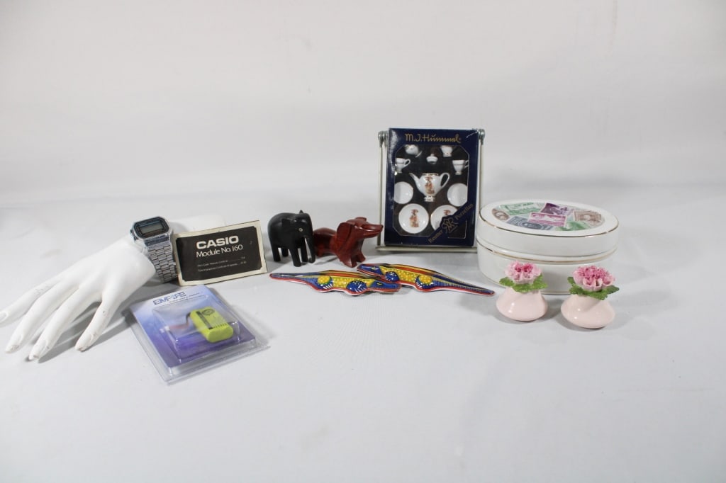 Bone China, Hummel Tea Set, Wood Animals etc: Good overall as pictured.