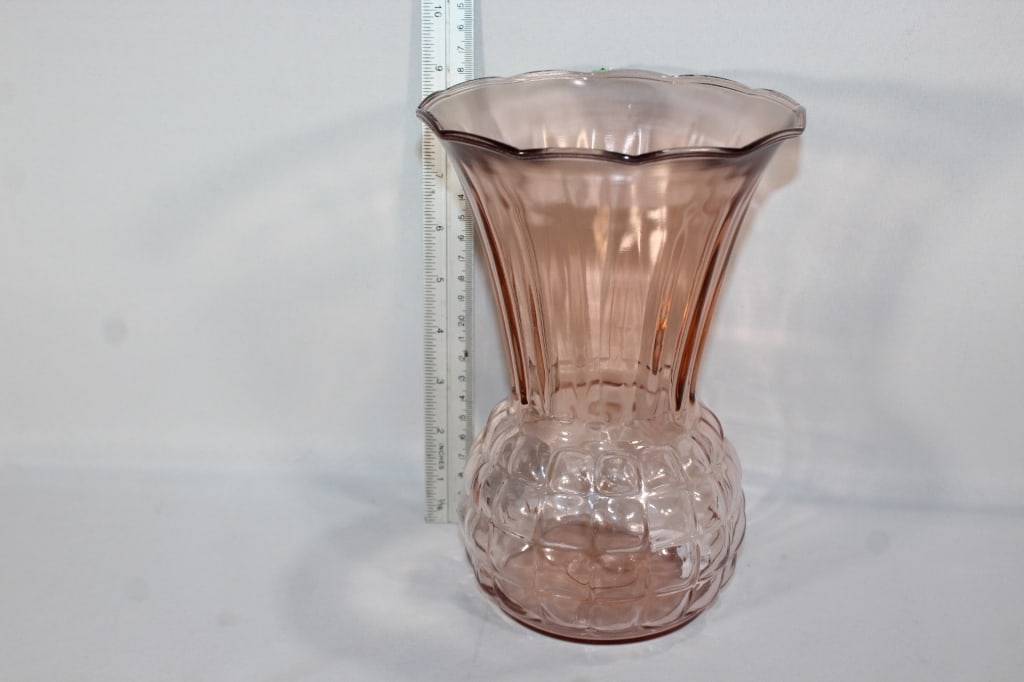 Large antique pink glass vase: Good overall as pictured