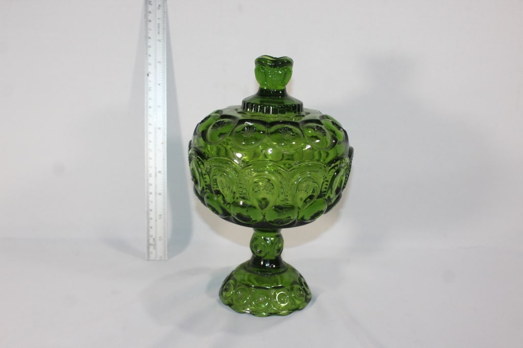 Vintage L.E. Smith pedestal dish with lid (1 of 2)