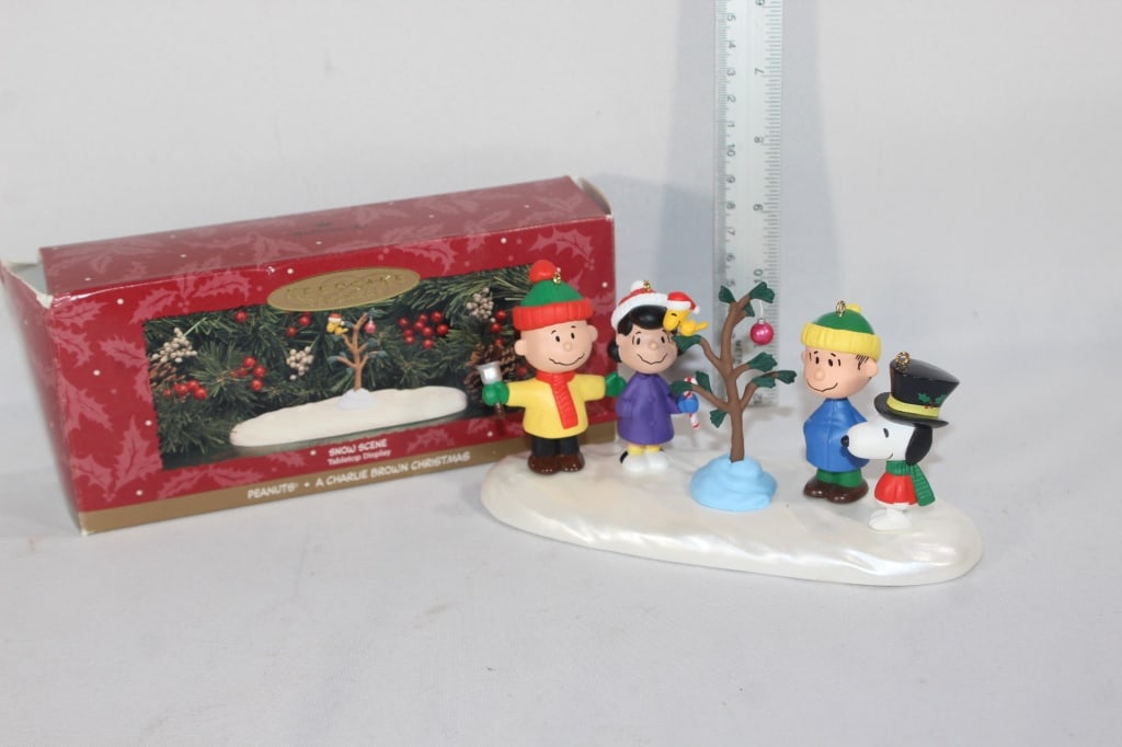 KEEPSAKE Peanuts snow scene (1 of 1)