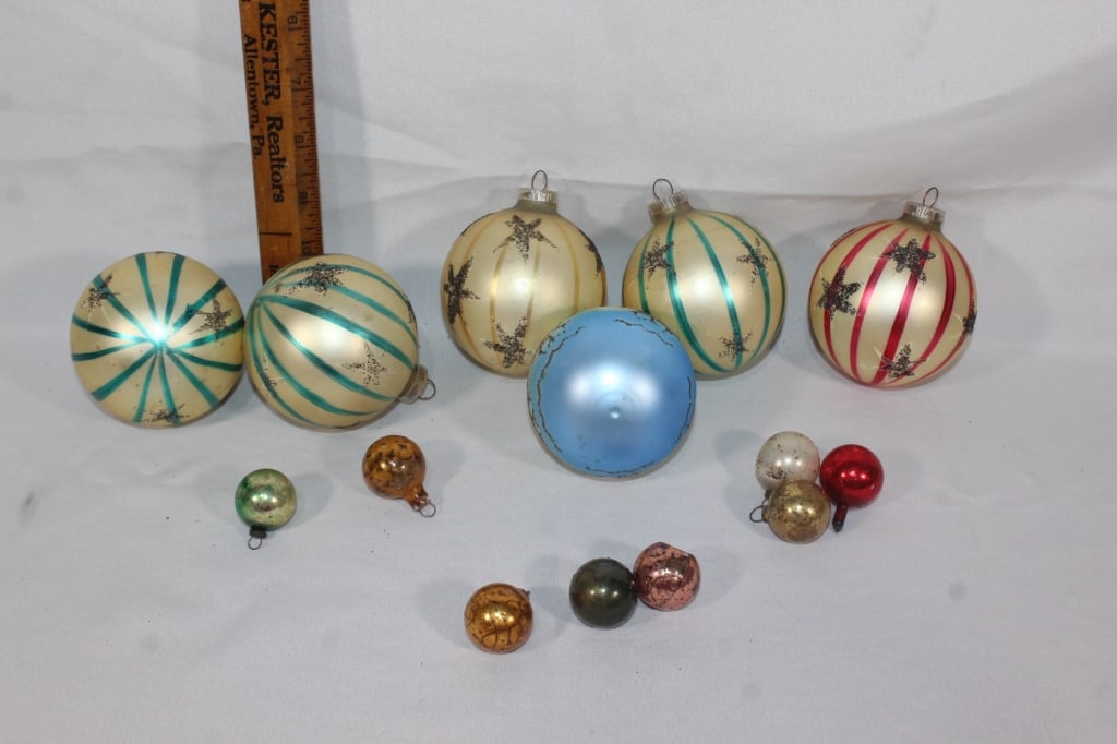 Lot of Vintage Glass Christmas ornaments: Good overall as pictured WEST GERMANY