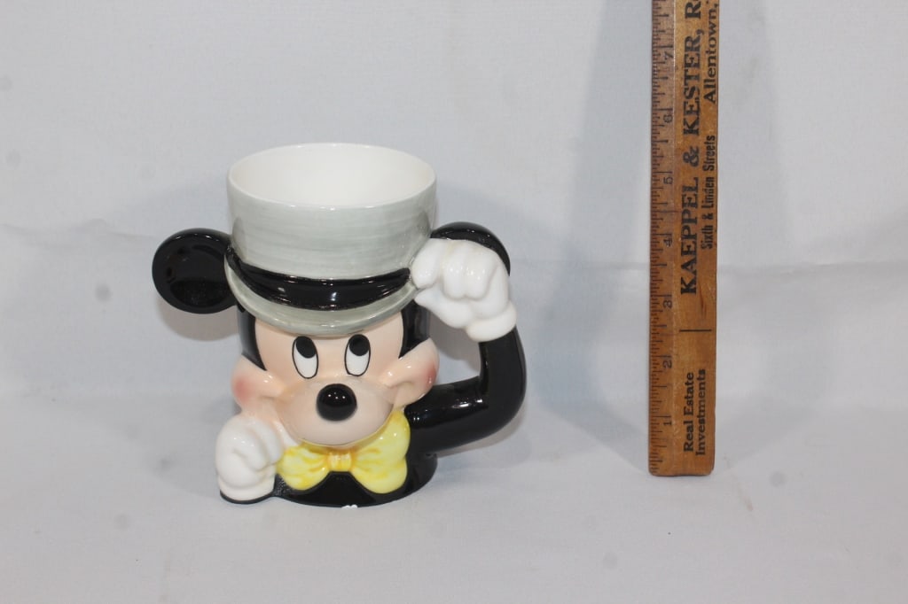 VTG DISNEY Korea coffee mug: good overall as pictured